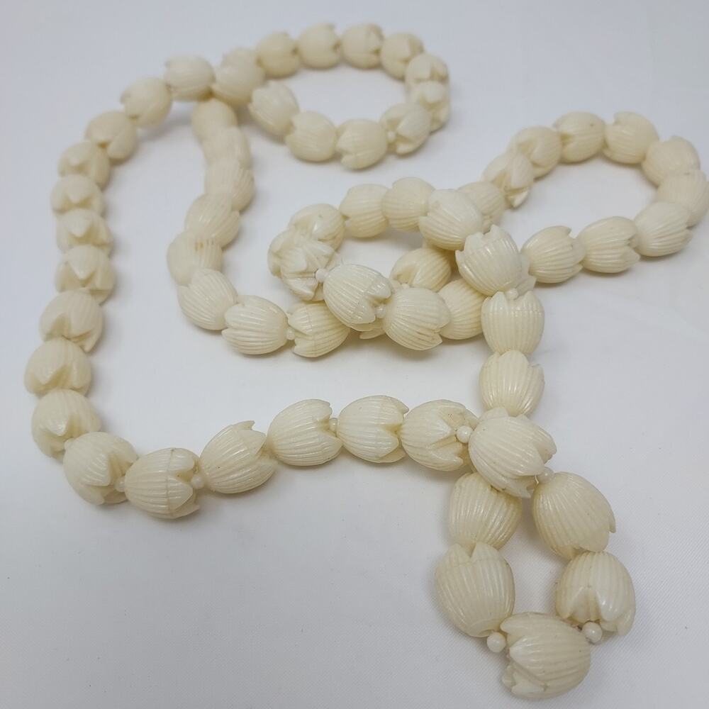 Vintage Hawaiian Pikake Wedding Bead Necklace Off White Plastic Celluloid 40”